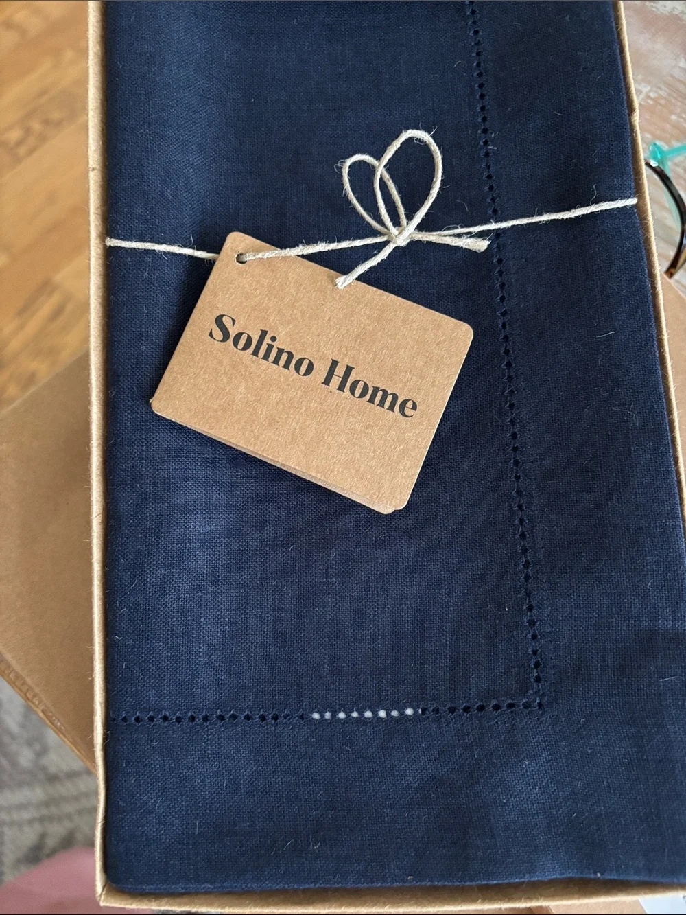 Solino Home 100% Pure Linen Table Runner Navy, Classic Hemstitch 14 x 48 in new